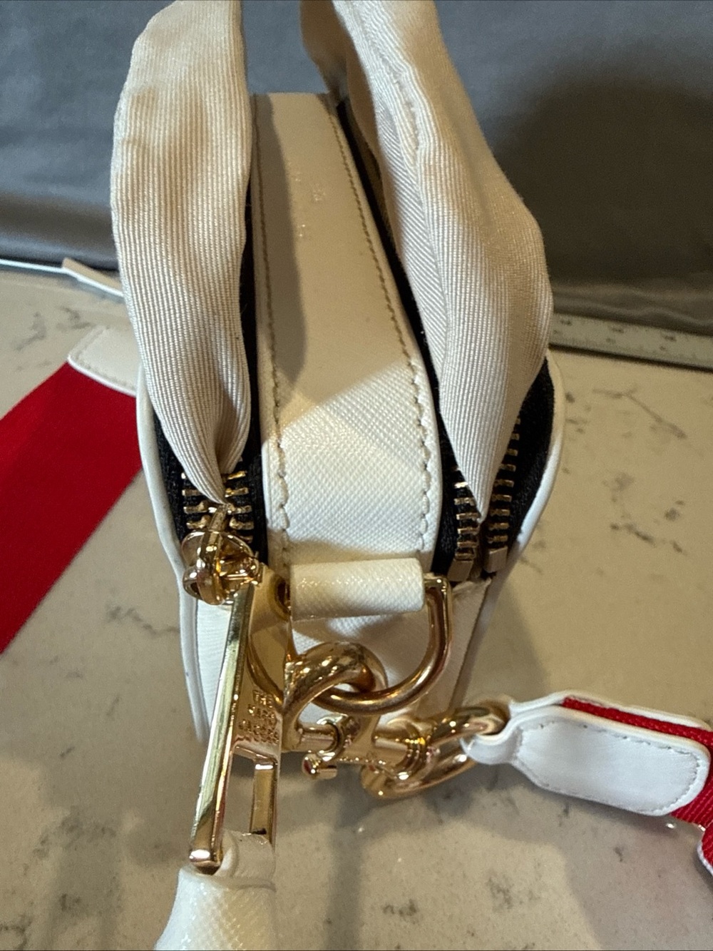 Marc Jacobs Cream Snapshot Crossbody with Red Polka Dot Strap - Picture 10 of 16